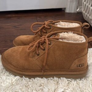 Neumel Uggs